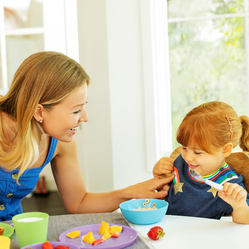 Munchkin Multi Plates 4Pk l Bulk Buy at Baby Products Wholesaler